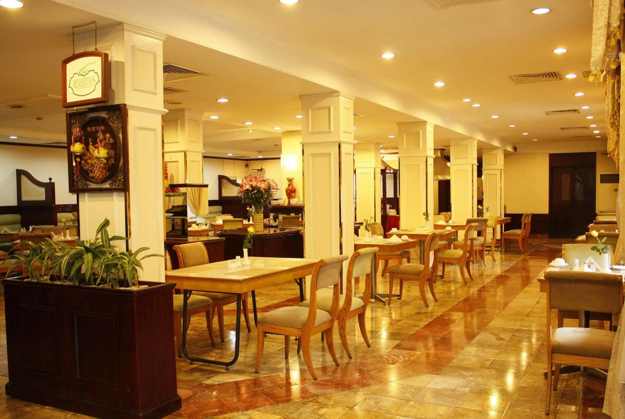 Capital Garden Hotel Hanoi Buitenkant foto