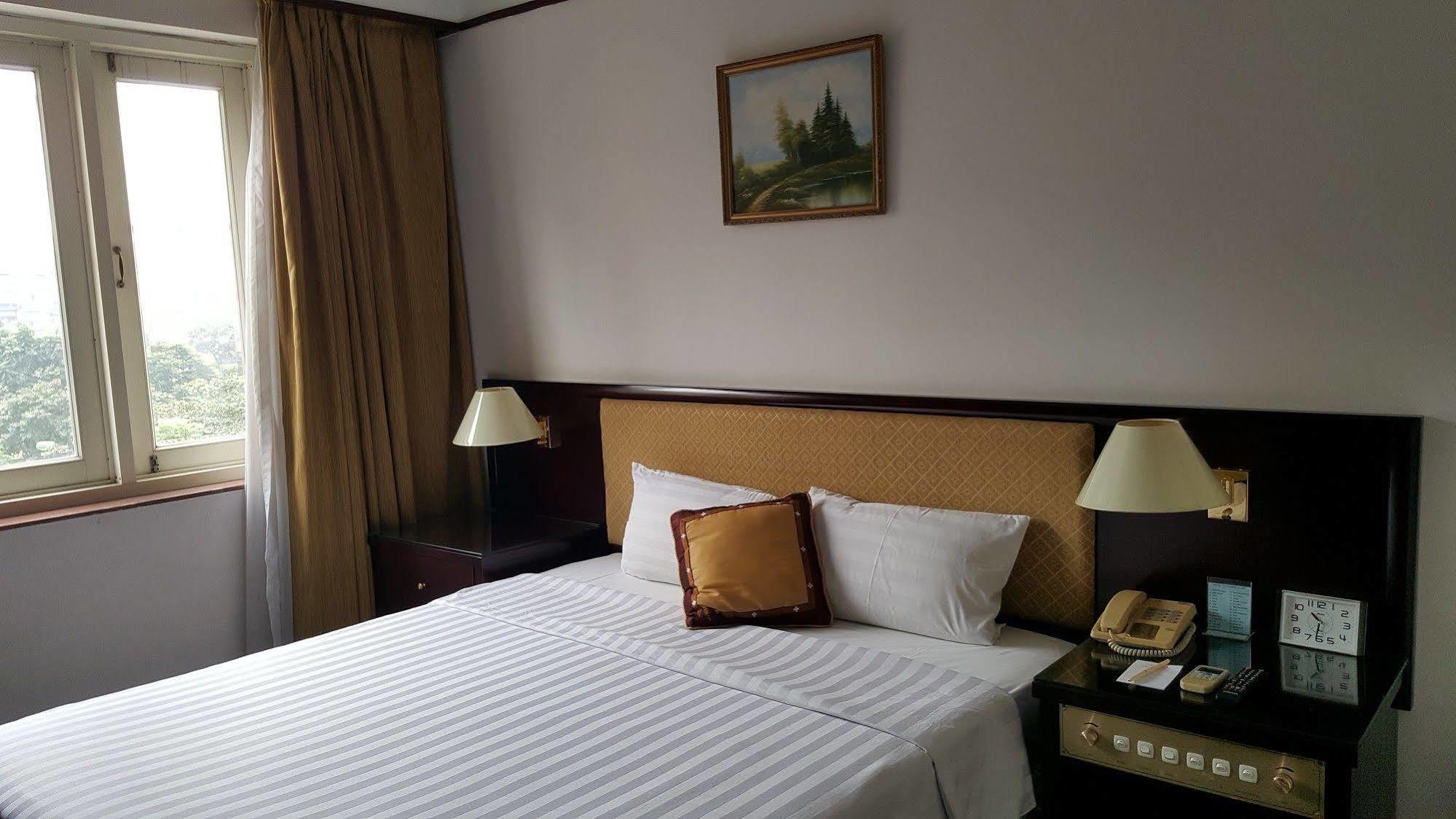 Capital Garden Hotel Hanoi Buitenkant foto