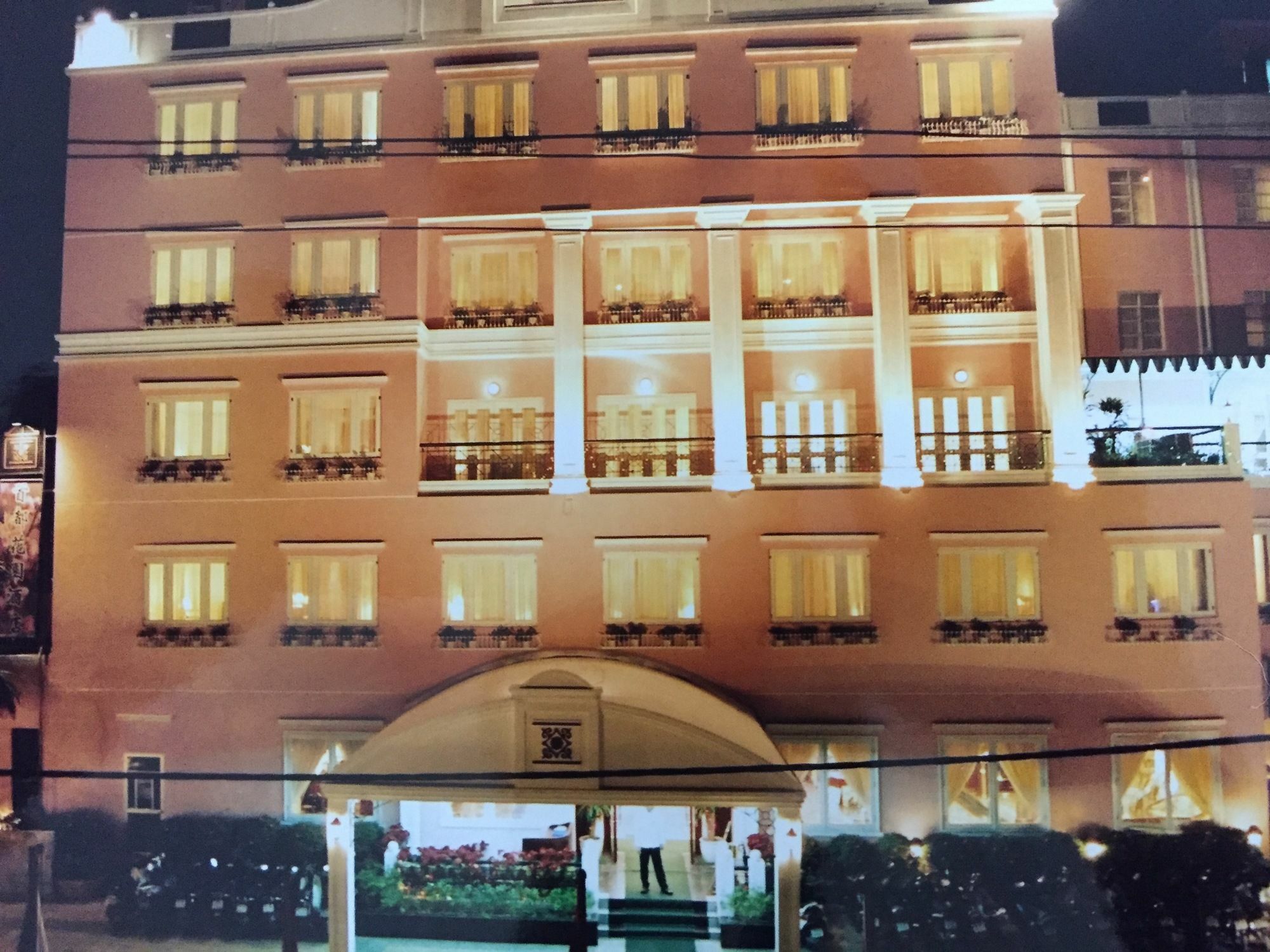 Capital Garden Hotel Hanoi Buitenkant foto